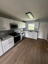 2330 Fern Palm Drive in Edgewater, FL - Building Photo