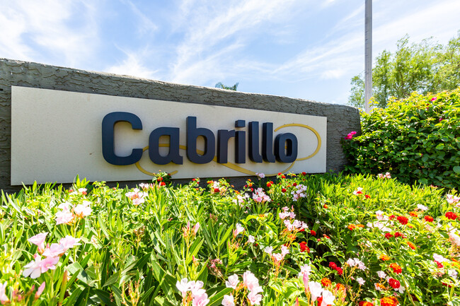 Cabrillo in Scottsdale, AZ - Foto de edificio - Building Photo