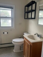 39 Upper Croton Ave, Unit #2 in Ossining, NY - Foto de edificio - Building Photo