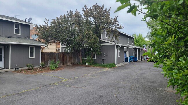 property at 2141 SW Quartz Ave