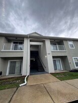 6093 Maggies Cir in Jacksonville, FL - Building Photo