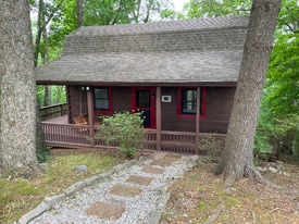 516 Twin Rivers Dr in Bronston, KY - Building Photo