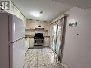 23 Catalpa Cres in Vaughan, ON - Building Photo - Building Photo