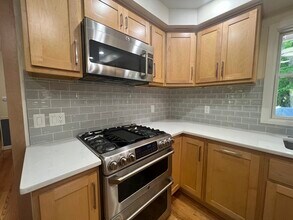 919 Magdeline Dr in Madison, WI - Building Photo - Building Photo