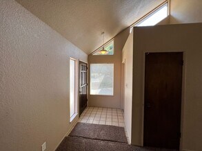2017 Floyd Ave in Modesto, CA - Building Photo - Building Photo