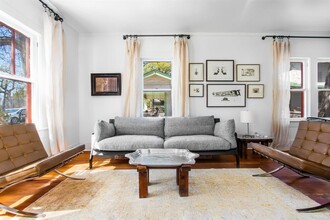 1114 1/2 W 9th St in Austin, TX - Building Photo - Building Photo