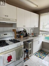 983 Victoria Park Ave in Toronto, ON - Building Photo - Building Photo