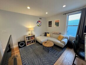 37 Porter St in Cambridge, MA - Building Photo - Building Photo