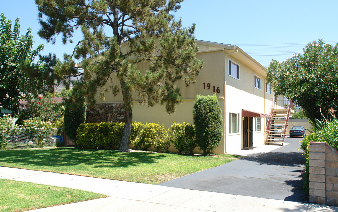 1916 Keeler St in Burbank, CA - Building Photo