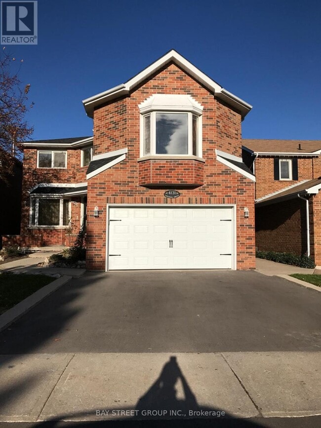 property at 4131 Colonial Dr