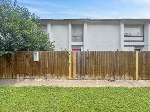 1911 Hearthstone Dr in Austin, TX - Building Photo - Building Photo