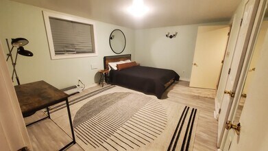 1824 NE 10th Ave in Portland, OR - Foto de edificio - Building Photo