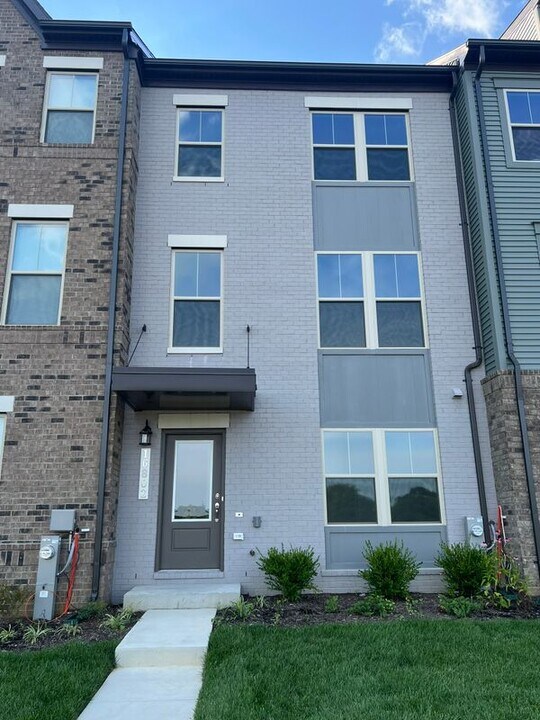 16802 Saint Ridgely Blvd in Bowie, MD - Building Photo