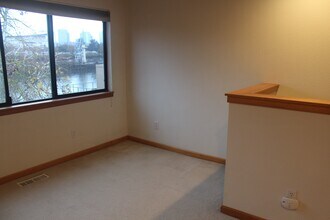 920 NW Naito Pky in Portland, OR - Building Photo - Building Photo