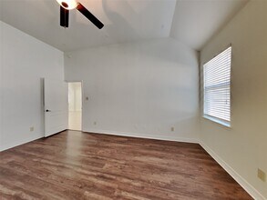 10224 Forest Glade Ct in Conroe, TX - Building Photo - Building Photo