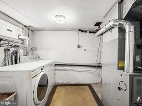 255 S 24th St in Philadelphia, PA - Building Photo - Building Photo