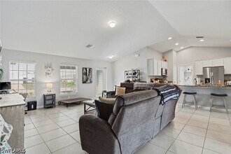 1109 NW 12th Ln in Cape Coral, FL - Building Photo - Building Photo