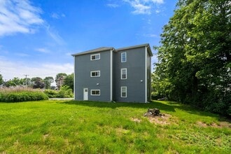 46 Prospect St in Webster, MA - Building Photo - Building Photo
