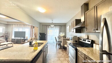 202 Eaglecrest St in Kitchener, ON - Building Photo - Building Photo