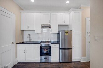 34 Main St-Unit -A in Millburn, NJ - Building Photo - Building Photo