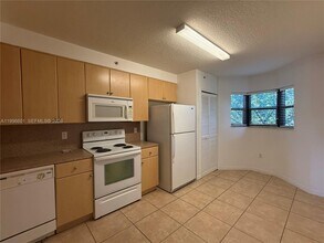 22901 SW 88th Pl in Cutler Bay, FL - Building Photo - Building Photo