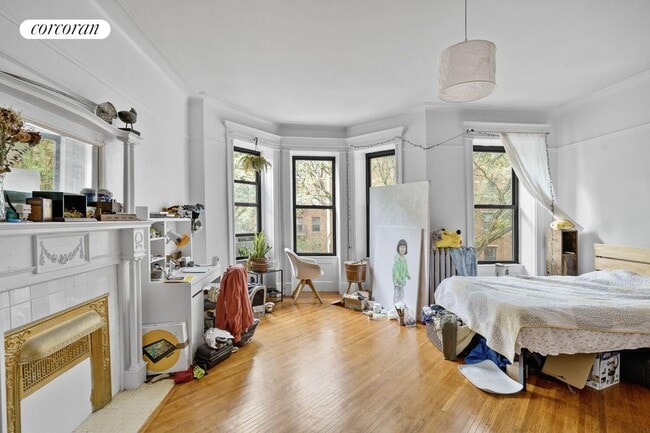 property at 39 St Pauls Pl