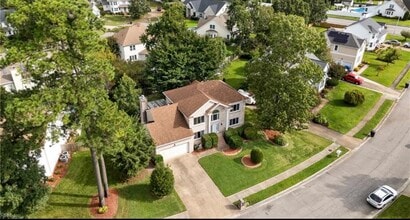 3836 Larchwood Dr in Virginia Beach, VA - Building Photo - Building Photo