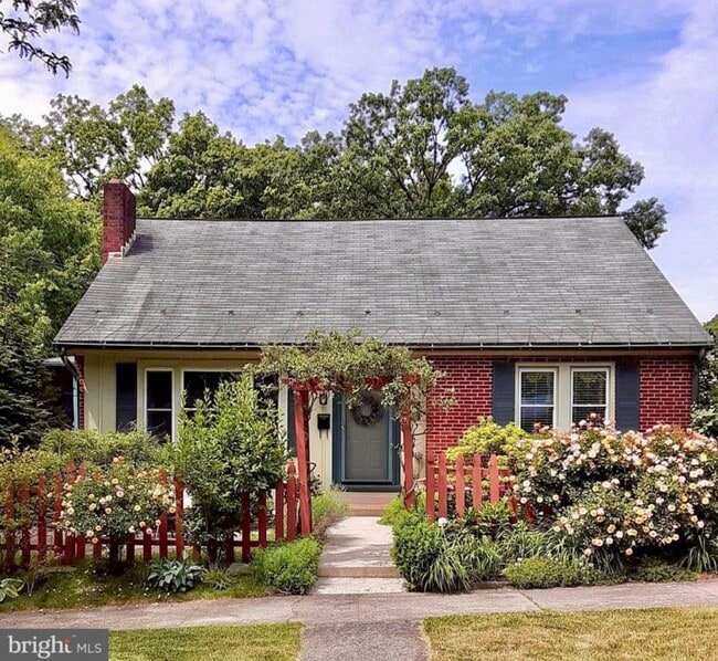 property at 36 N 19th St