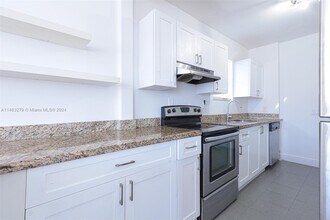 931 79th Terrace, Unit 931 in Miami Beach, FL - Building Photo - Building Photo