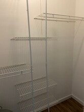 20 Kimbell Ct, Unit Peaceful Oaks Cottage in Greenville, SC - Building Photo - Building Photo