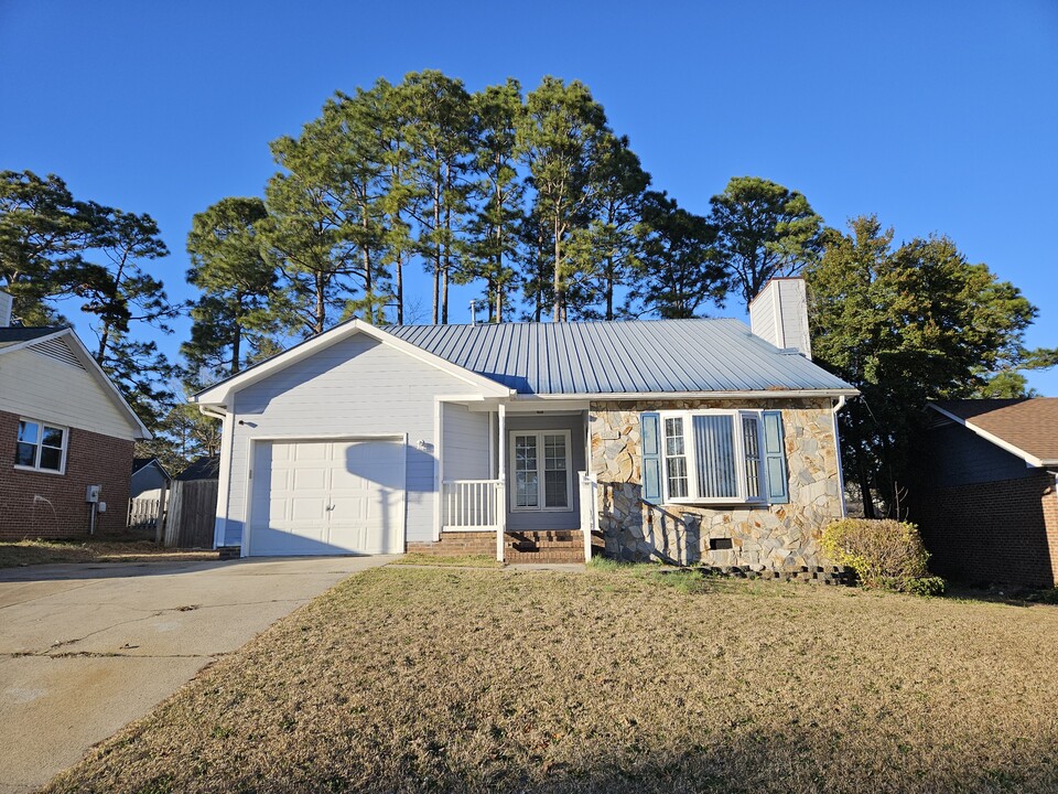 6314 Brookshire St in Fayetteville, NC - Building Photo