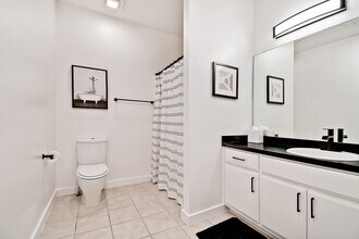 512 SW B St in Bentonville, AR - Building Photo - Building Photo
