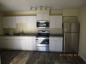 420 N 16th St in Elma, WA - Building Photo - Building Photo