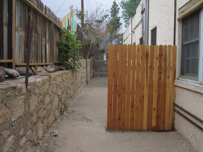 204 W Market St in Silver City, NM - Building Photo - Building Photo