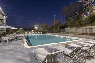 Highpointe Apartments in Birmingham, AL - Building Photo