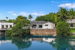 19721 NE 23rd Ave in Miami, FL - Building Photo