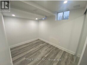 101 Luisa St in Bradford West Gwillimbury, ON - Building Photo - Building Photo