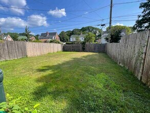 70 Porpoise Way in Portsmouth, NH - Building Photo - Building Photo
