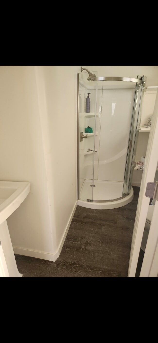 33 Wavecrest Ave in Venice, CA - Building Photo - Building Photo