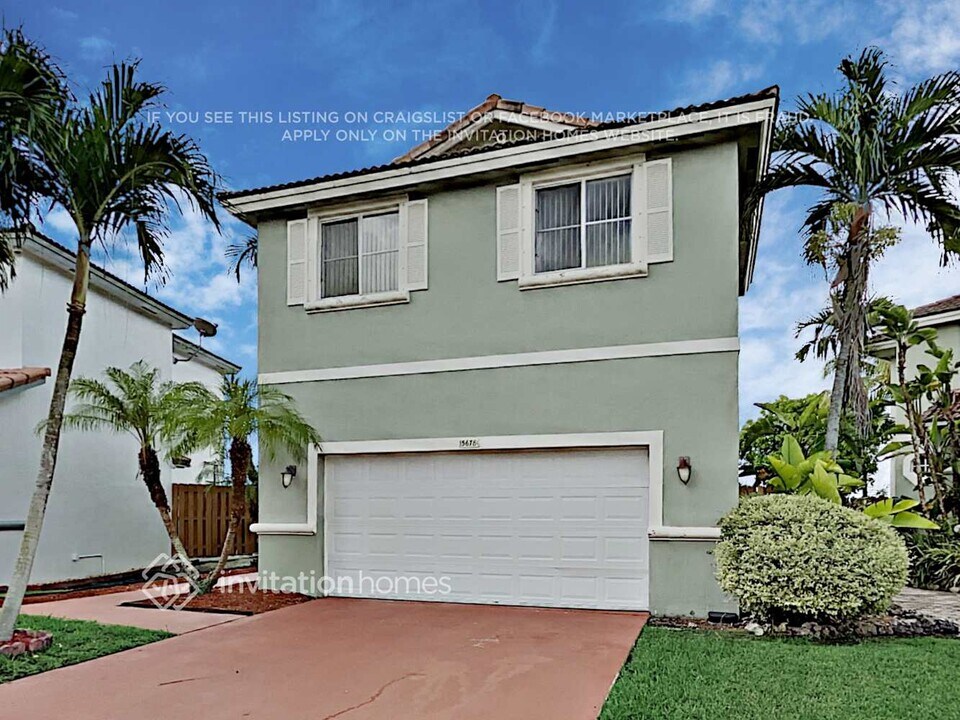15678 SW 112th Dr in Miami, FL - Building Photo