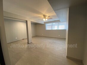 5700 S Wabash Ave in Chicago, IL - Building Photo - Building Photo