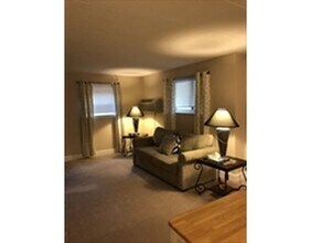 152 Turner Rd-Unit -14 in Holliston, MA - Foto de edificio - Building Photo