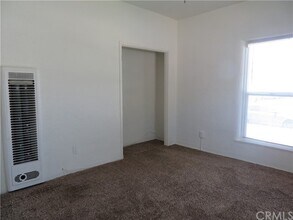 704 S Howard St-Unit -B in Corona, CA - Building Photo - Building Photo