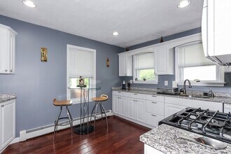 37 Willard Ave in Medford, MA - Foto de edificio - Building Photo