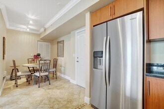 600 S Dixie Hwy, Unit 607 in West Palm Beach, FL - Foto de edificio - Building Photo