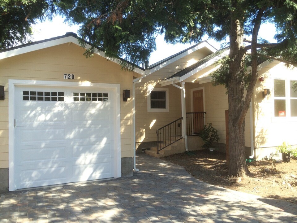 720 Lytton Ave in Palo Alto, CA - Building Photo