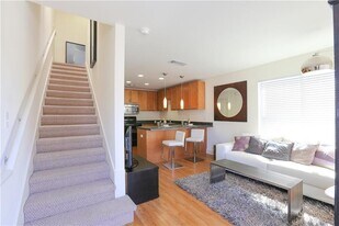 711 W 32nd St in Austin, TX - Building Photo