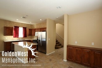 5878 Willow Trace Ave in Las Vegas, NV - Building Photo - Building Photo