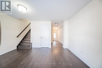 47 New Yorkton Ave in Markham, ON - Building Photo - Building Photo