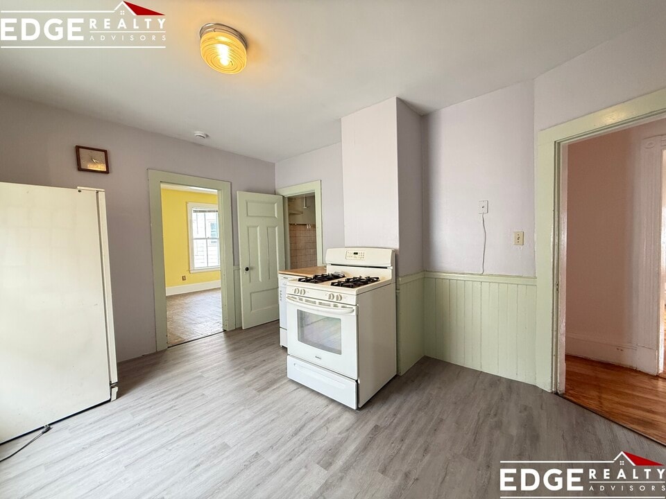 57 Rindge Ave, Unit 2 in Cambridge, MA - Building Photo